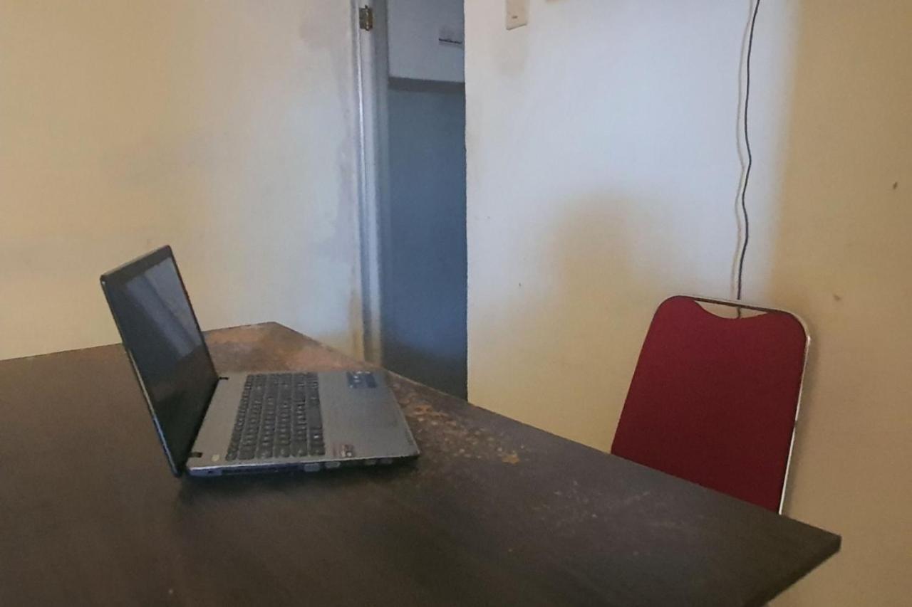 Oyo 93109 Garden Homestay 1 Tpr Surabaya Ngoại thất bức ảnh